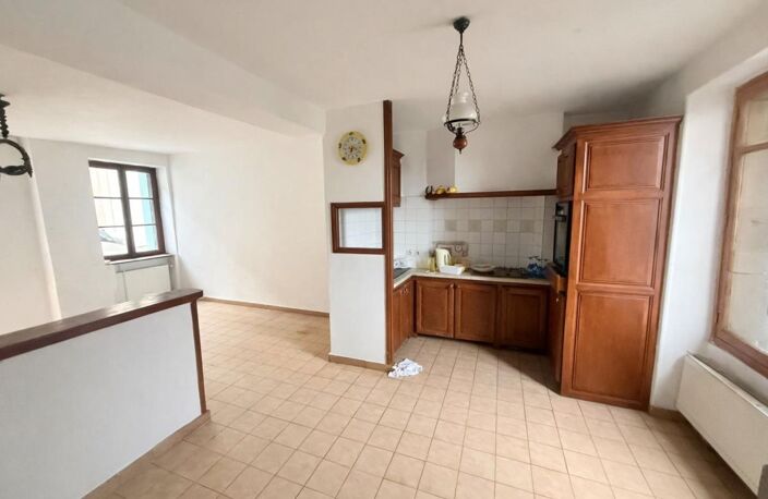 Maison de rue à rénover à VALHERBASSE — photo 3