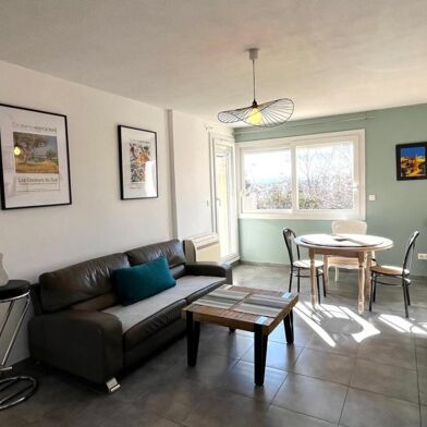 Appartement 2 pièces 750 €