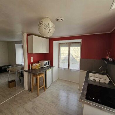 Appartement 1 pièces 740 €