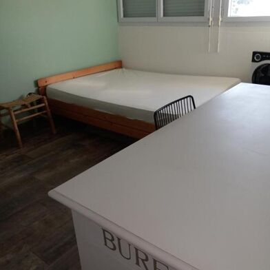 Appartement 1 pièces 450 €