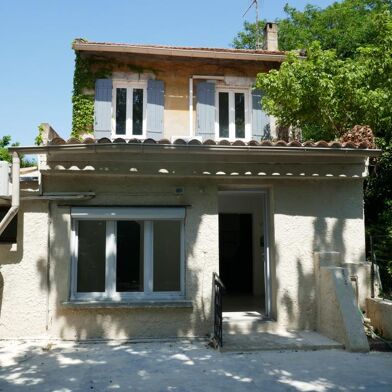 Maison 3 pièces 725 €