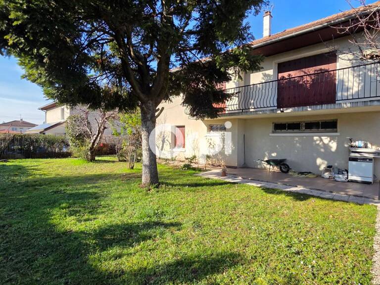 Maison À Vendre avec sous-sol complet — photo 1