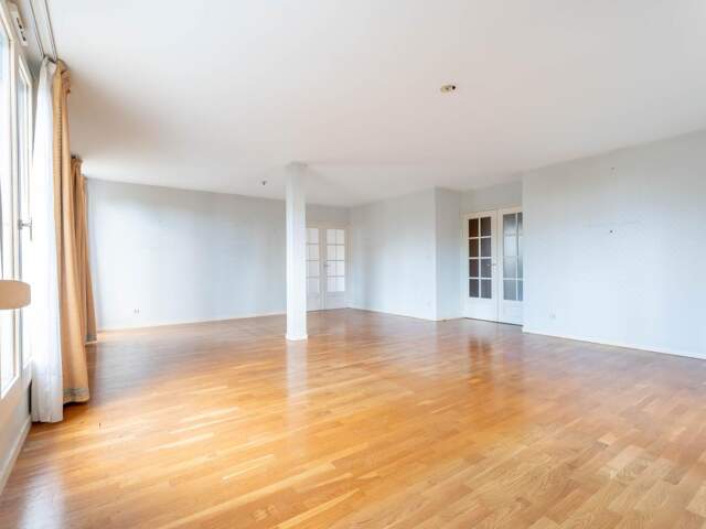 Appartement À Vendre — photo du bien