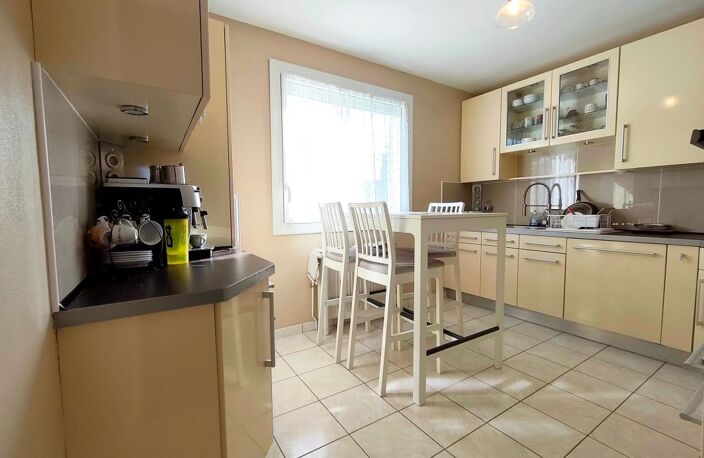 Maison À Vendre - 100 m² - Aubergenville — photo 3