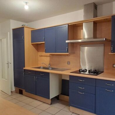 Appartement 4 pièces 1140 €