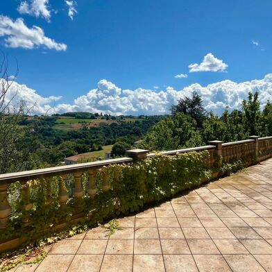 Appartement 4 pièces 255000 €