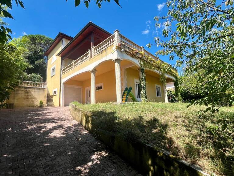 Appartement À Vendre — photo 1