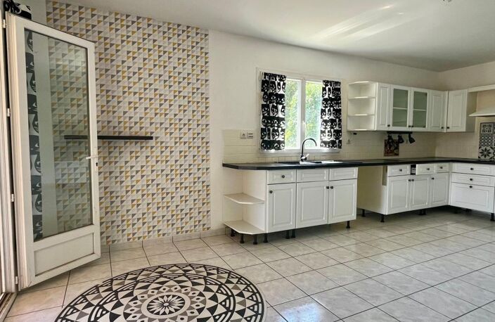 Appartement À Vendre — photo 4