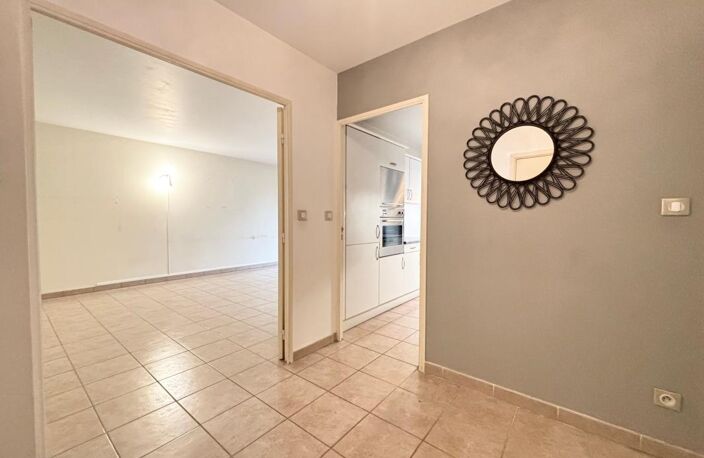 T3 avec balcon et garage — photo 2