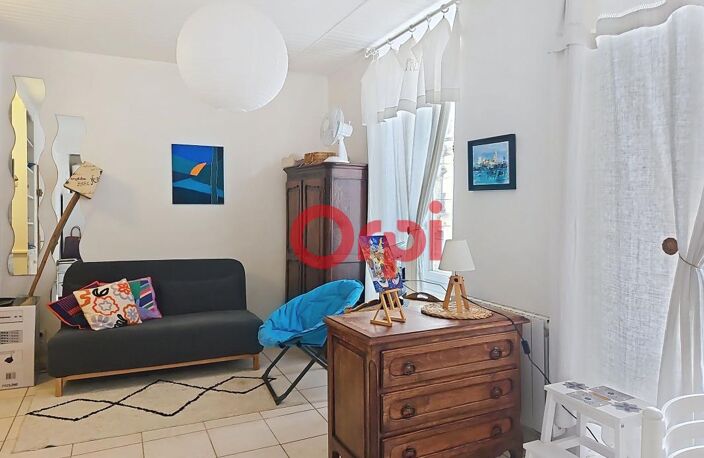 Appartement À Vendre CENTRE-VILLE T1 DE 33M² — photo 3