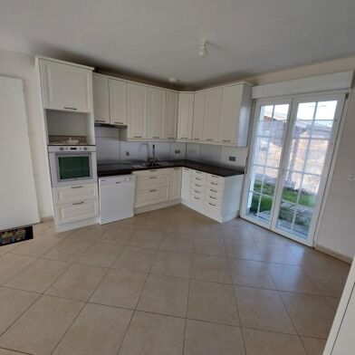 Maison 3 pièces 1210 €