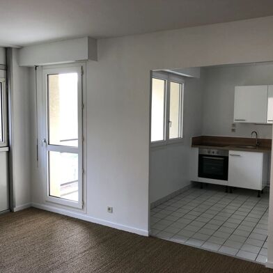 Appartement 4 pièces 1080 €