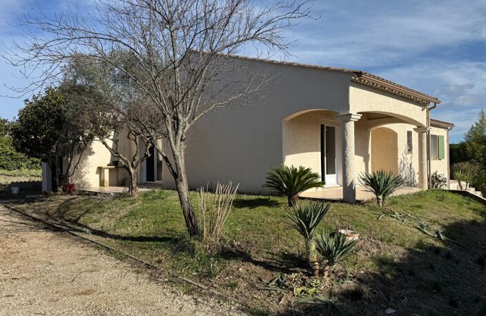 Belle maison de plain-pied avec piscine et dépendance sur terrain arboré de 1 400 m² – Secteur calme — photo 3