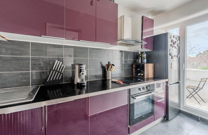 Appartement T2 proche CHU dernier étage — photo 5