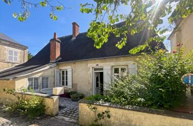   Bien à rénover à fort potentiel au cœur du centre historique de Chécy 45430 ✨ Dépendance, cave, combles aménageables, terrain arboré   Idéal projet de rénovation, résidence principale de caractère ou investissement patrimonial rare et recherché — photo du bien