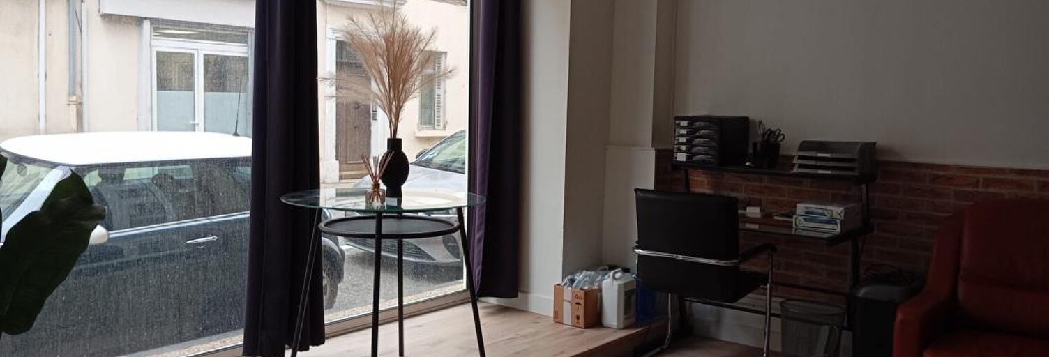 Commerce  23 m² à louer à Hyères (83400)