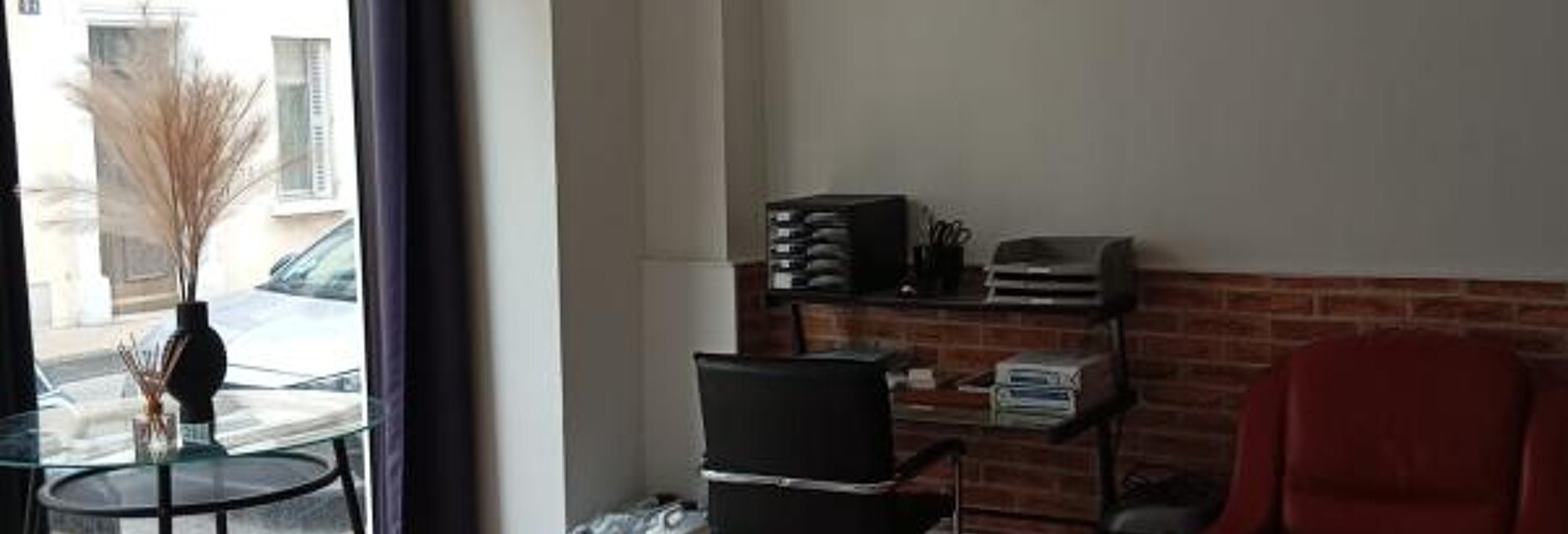 Commerce  23 m² à louer à Hyères (83400)
