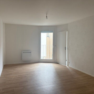 Appartement 3 pièces 480 €