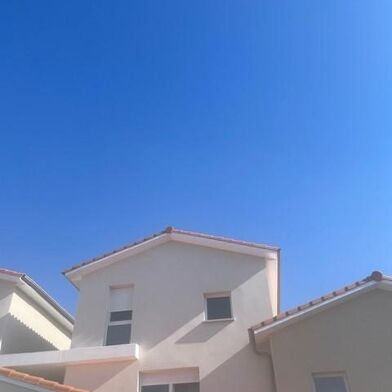 Appartement 3 pièces 772 €