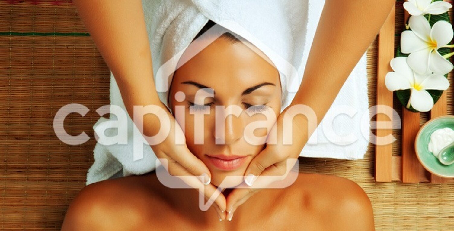 Dpt Hautes Pyrénées (65), à vendre TARBES Institut de beauté - Esthétique — photo 1