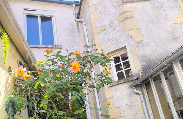 Maison familiale de caractère au cœur de Nevers – Terrasses, volumes et histoire ( 58 ) SOUS OFFRE — photo 3