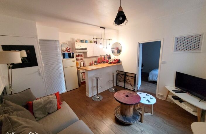 Appartement à vendre 2 pièces LA ROCHELLE (17) Centre historique de La Rochelle — photo 2