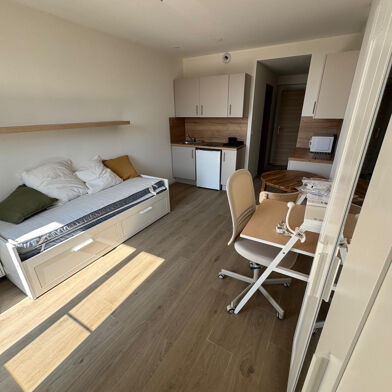 Appartement 1 pièces 750 €