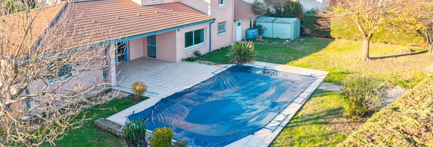 Maison 7 Pièces 212 m² à vendre à Saint-Nicolas-de-la-Grave (82210)