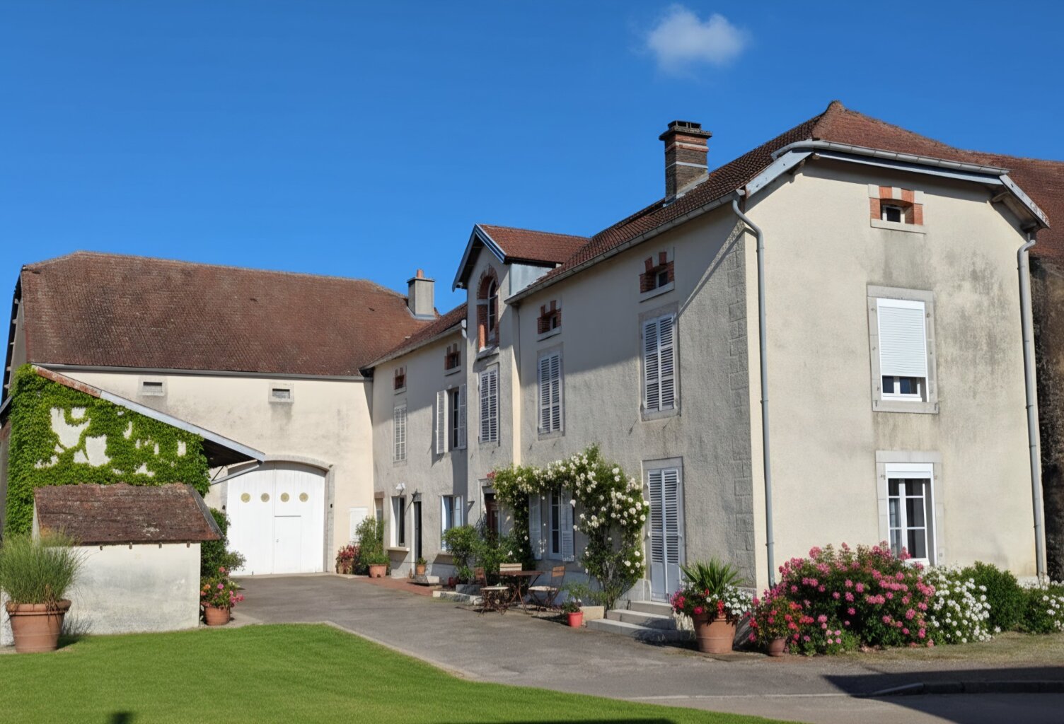 ENSEMBLE IMMOBILIER/ MAISON à vendre 4 pièces secteur FAYL-BILLOT (52) sur 1182 m2 de TERRAIN — photo 1