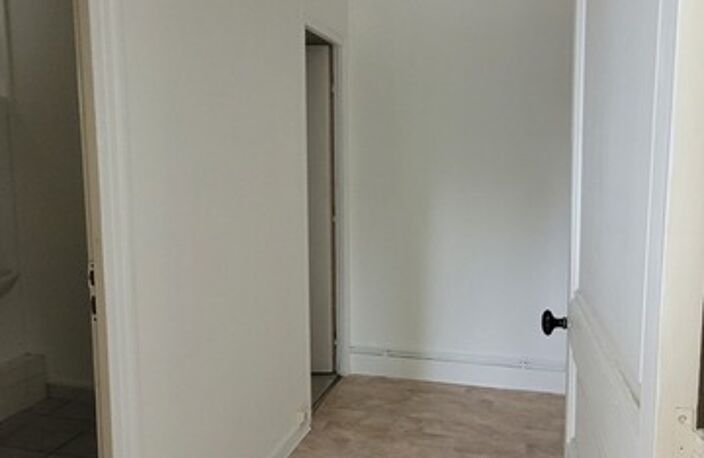 A vendre pour investisseur – T2 de charme 47 m² avec cave et parking privatif - Montpellier 34 — photo 3