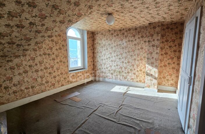 Appartement à rénover 5 pièces TANINGES (74) — photo 4