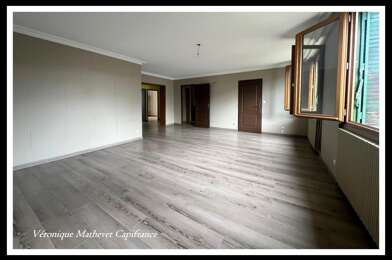 Appartement 4 pièces 90000 €