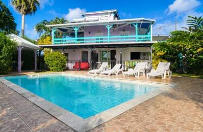 SUR LES HAUTEURS DE STE LUCE-UNE RESIDENCE DE 5 APPARTEMENTS- PISCINE- VUE MER DES CARAIBES — photo du bien