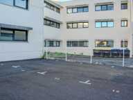 Local/bureau à louer LA ROCHELLE- 4 places de parking privatives et sécurisées — photo 2