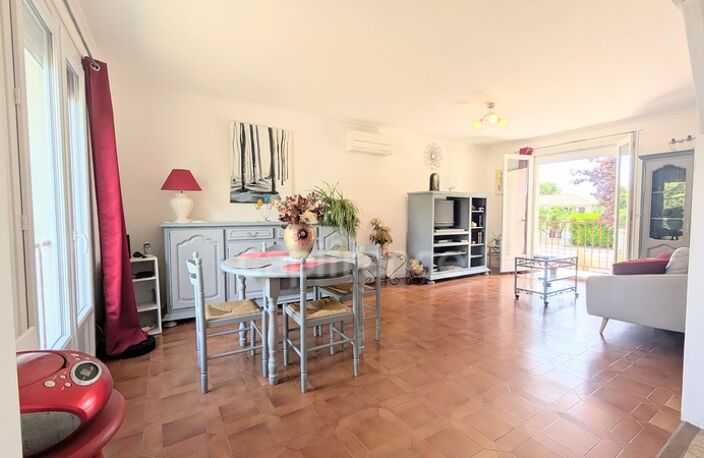 Maison à vendre GENSAC LA PALLUE avec ses 140 m² habitables et son jardin arboré — photo 2