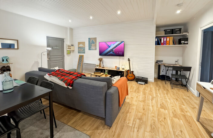 LE TEMPLE - APPARTEMENT T3 DE 68 M2 AU CENTRE VILLE — photo 2