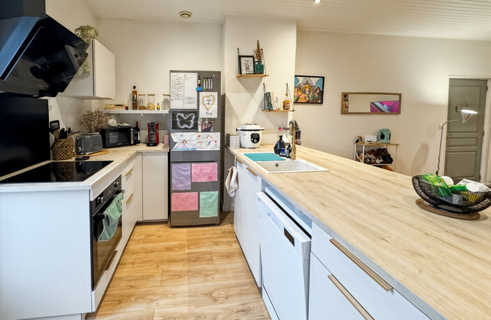 LE TEMPLE - APPARTEMENT T3 DE 68 M2 AU CENTRE VILLE — photo 4