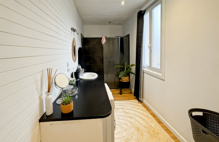 LE TEMPLE - APPARTEMENT T3 DE 68 M2 AU CENTRE VILLE — photo 5