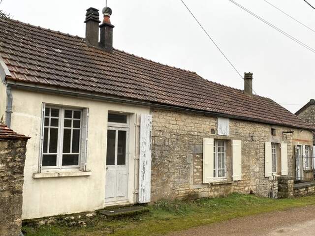 Maison plain-pied à vendre 3 pièces CHATEL GERARD (89) jardin — photo du bien