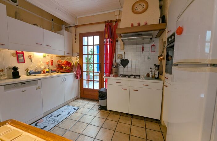 Maison à vendre 4 pièces centre-ville PARAY LE MONIAL (71) — photo 3