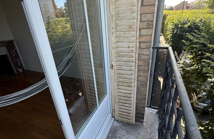 Appartement à vendre 3 pièces CHOISY LE ROI (94), centre ville, face parc de la Mairie — photo 4