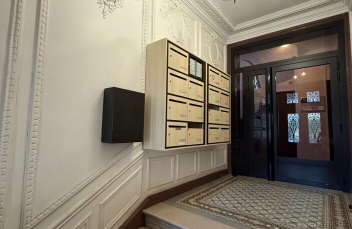 Appartement à vendre 3 pièces CHOISY LE ROI (94), centre ville, face parc de la Mairie — photo 5