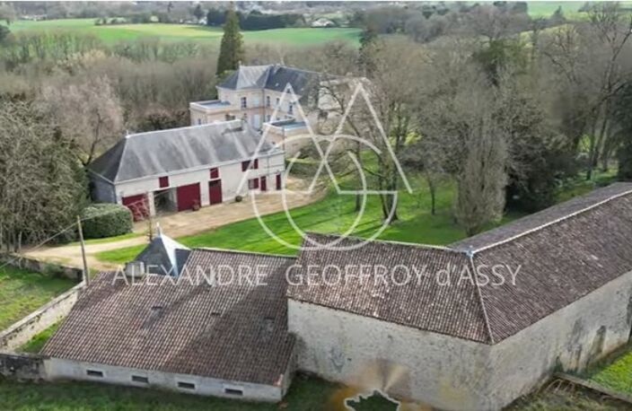 Château XIX° à vendre dans la Vienne à 2h de Paris — photo 3