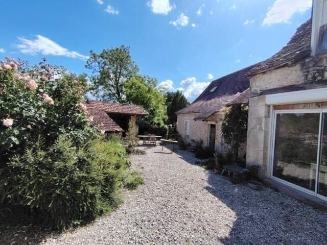A vendre LIMEYRAT (24), maison de 172 m2 sur un terrain de 2300 m2 — photo du bien