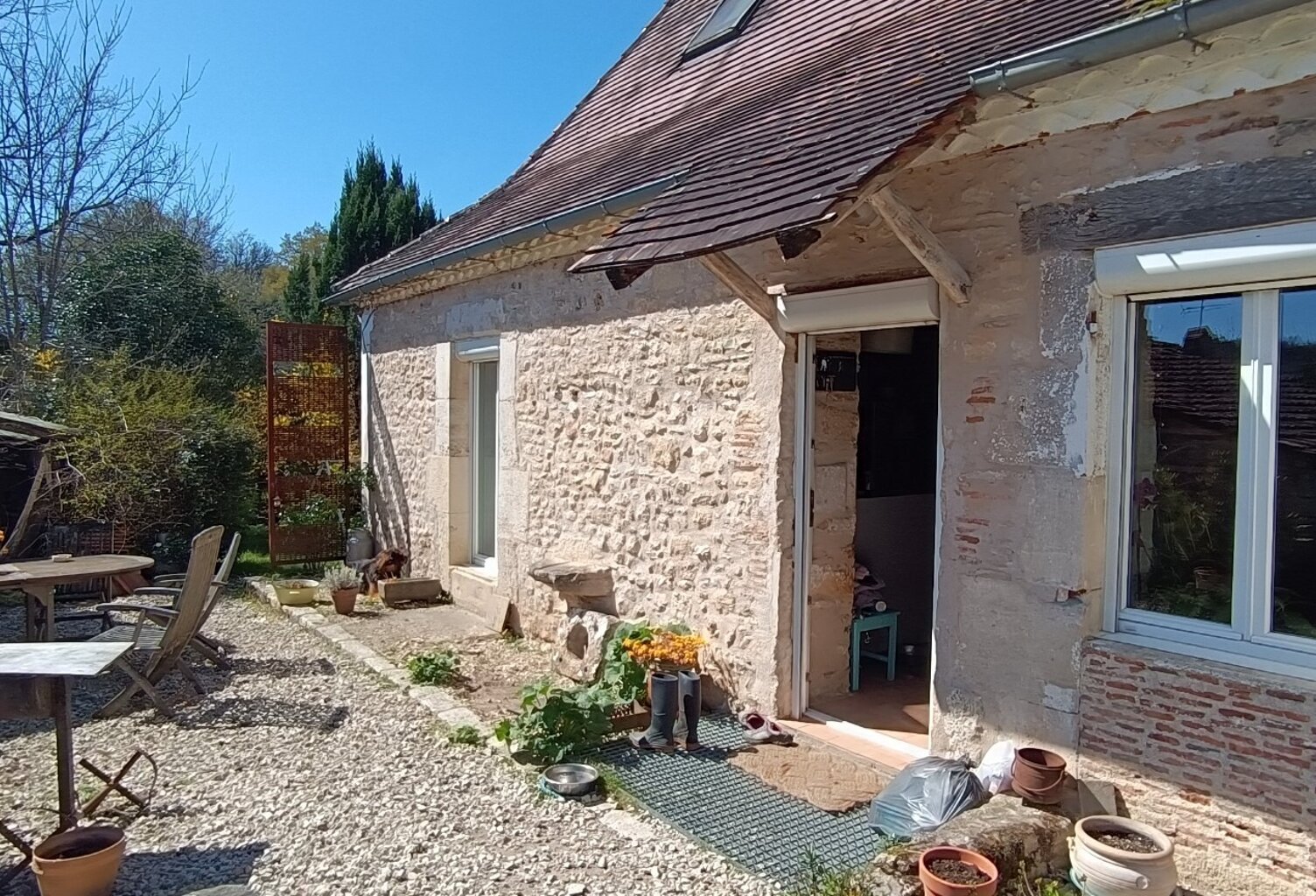 A vendre LIMEYRAT (24), maison de 172 m2 sur un terrain de 2300 m2 — photo 1