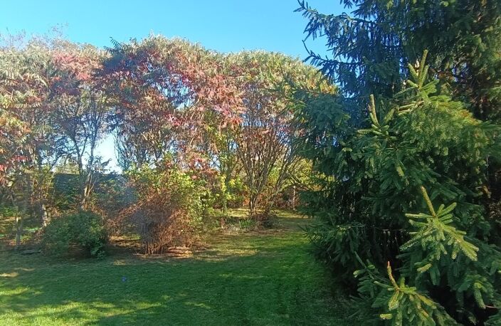 A vendre LIMEYRAT (24), maison de 172 m2 sur un terrain de 2300 m2 — photo 4