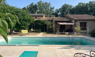 Maison 9 Pièces 243 m² à vendre à Saint-Saturnin-lès-Apt (84490)