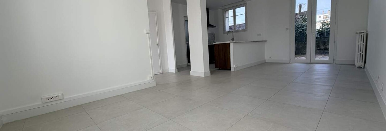 Maison   m² à vendre à Tours (37000)
