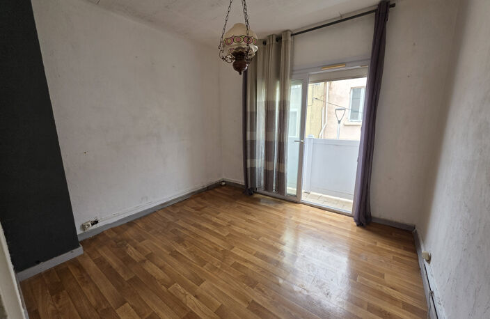 Maison de ville avec terrasse   Fort potentiel   Secteur cal — photo 4