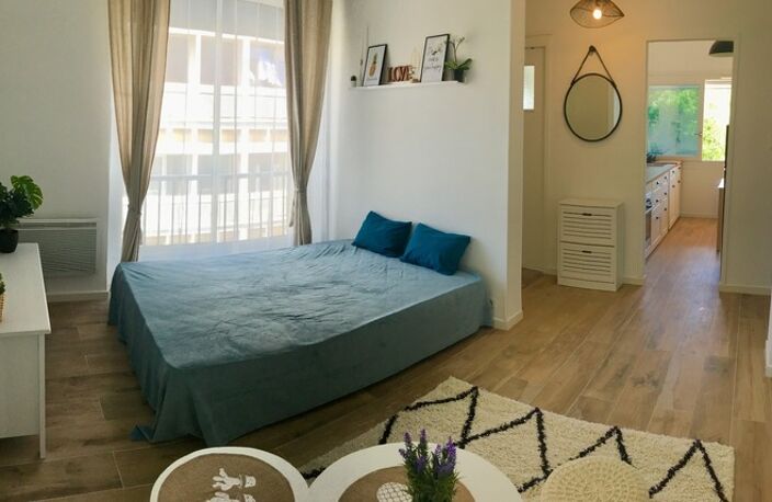 Appartement à vendre 1 pièces MARSEILLE 2EME ARRONDISSEMENT (13) — photo 3